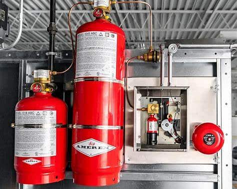 יועץ בטיחות אש לעסקים – הדרך הבטוחה לעמידה בדרישות החוק ולהגנה על העסק